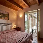 Agriturismo Podere La Piazza Feriegård *