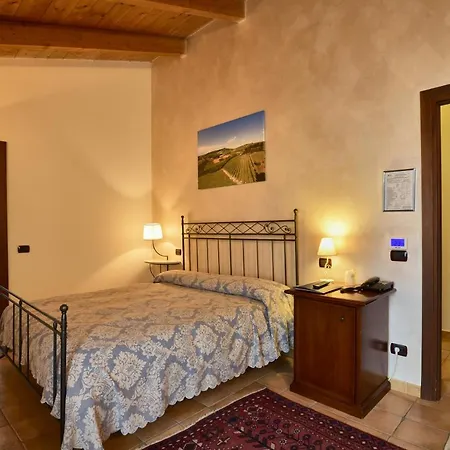 Agriturismo Podere La Piazza Костильоле-д'Астри