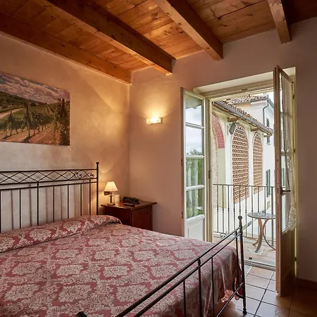 Agriturismo Podere La Piazza Фермерский дом *