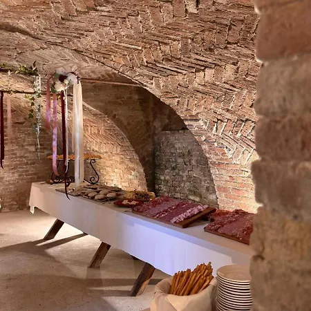 Agriturismo Podere La Piazza Костильоле-д'Астри