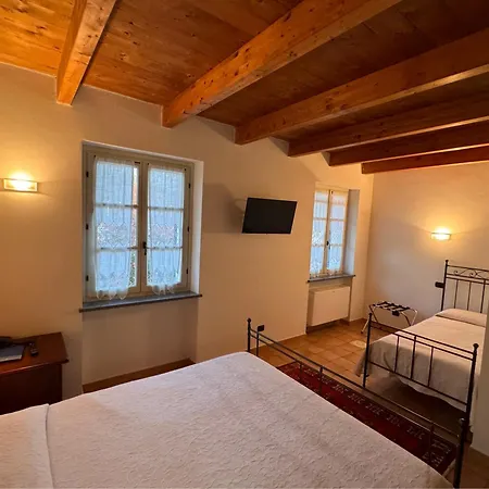 Alloggio per agriturismo Podere La Piazza *