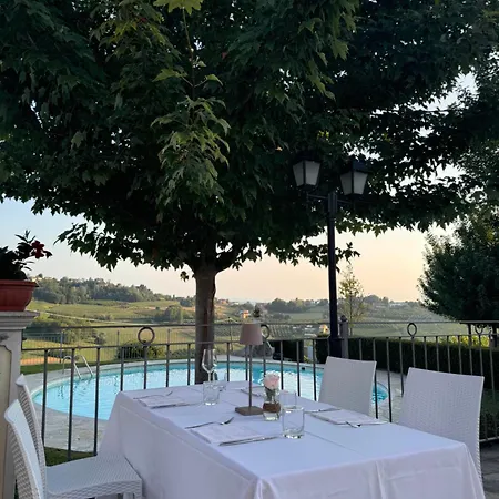 Farm stay Podere La Piazza Costigliole d'Asti