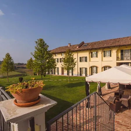 Podere La Piazza Vakantieboerderij Costigliole d'Asti